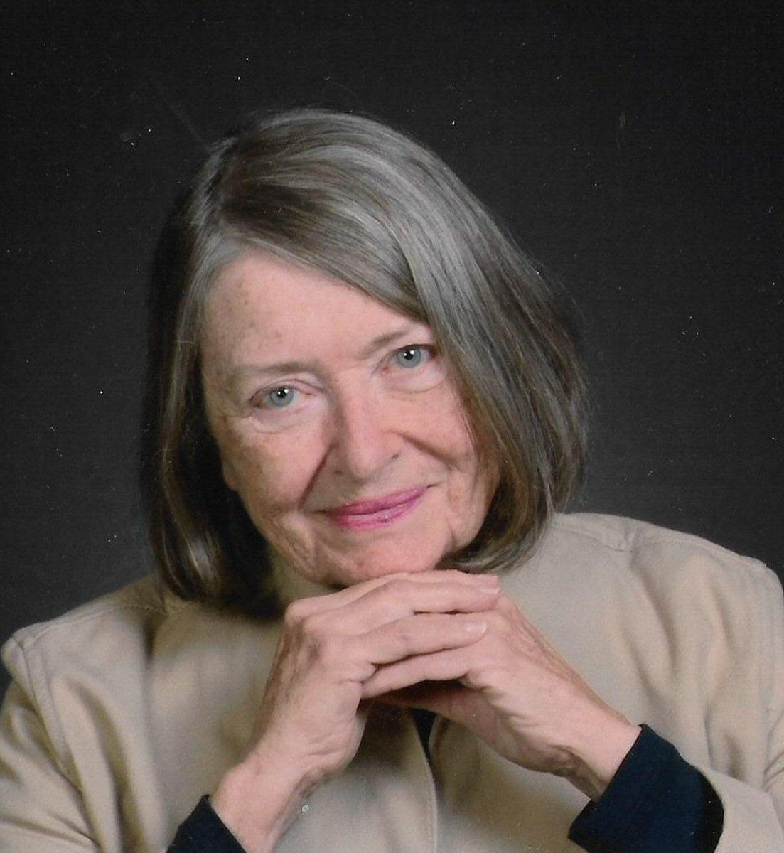 Logo for our retro and vintage style apparel/tshirt company featuring artists